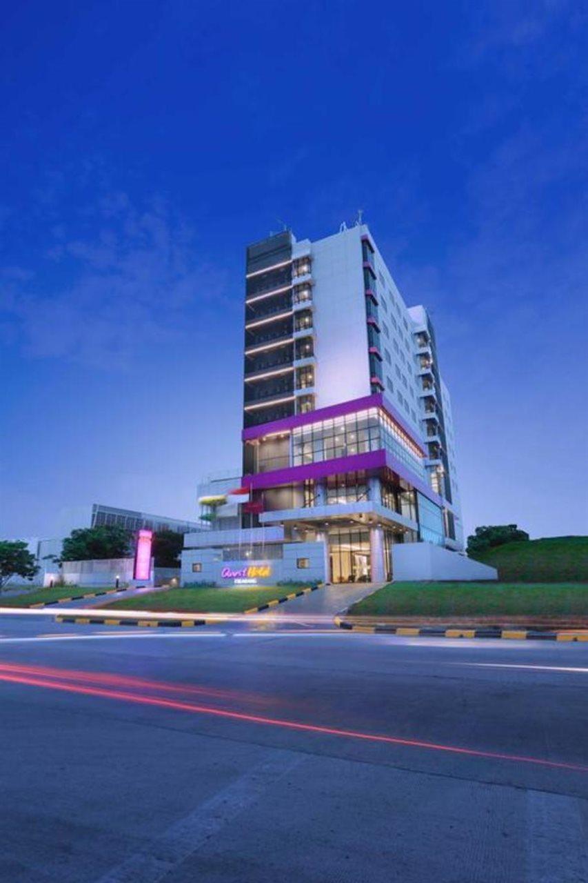 Hotel Quest Prime Cikarang By Aston Bekasi Zewnętrze zdjęcie