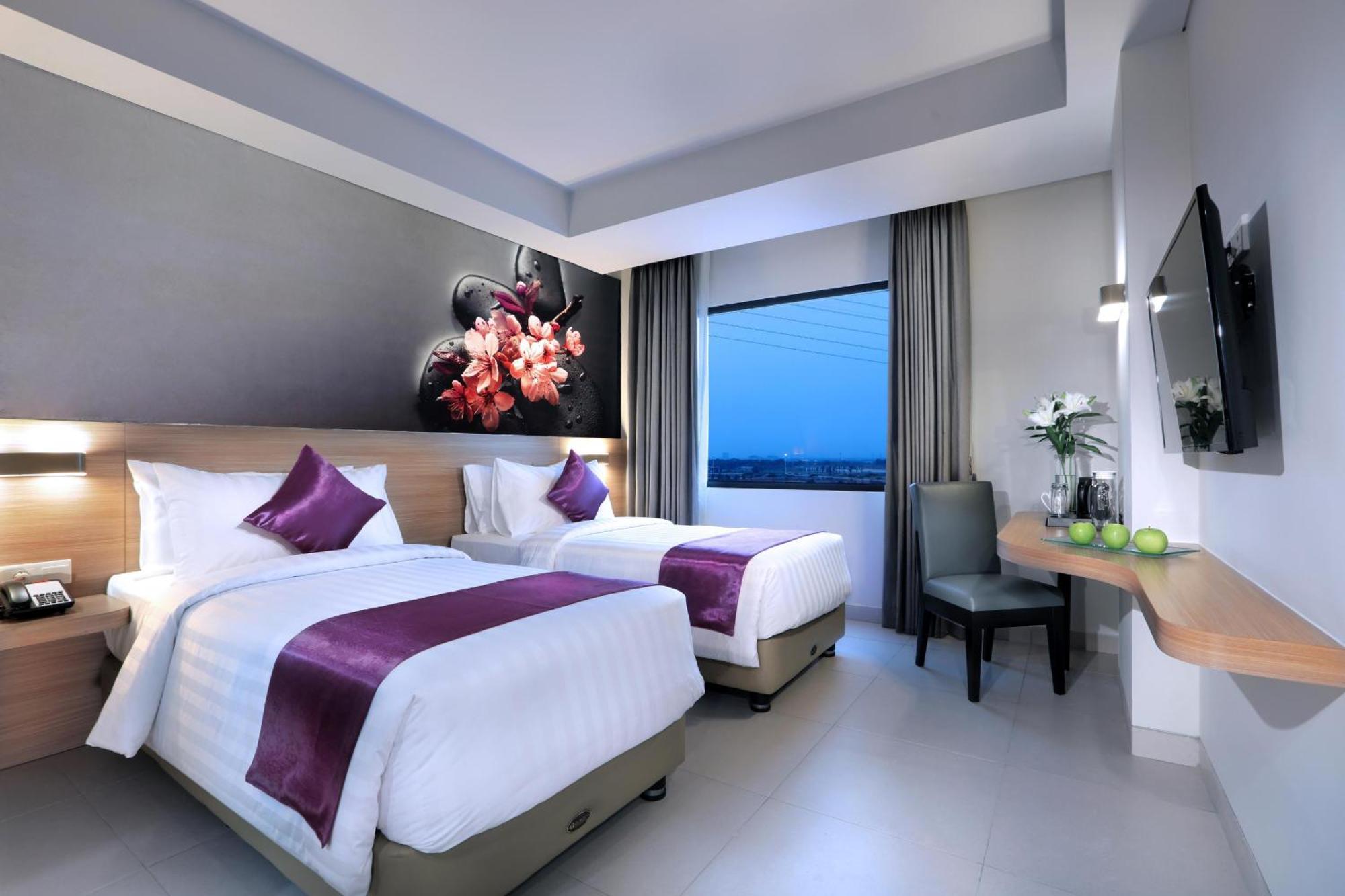 Hotel Quest Prime Cikarang By Aston Bekasi Zewnętrze zdjęcie