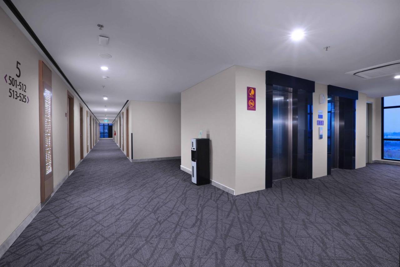 Hotel Quest Prime Cikarang By Aston Bekasi Zewnętrze zdjęcie