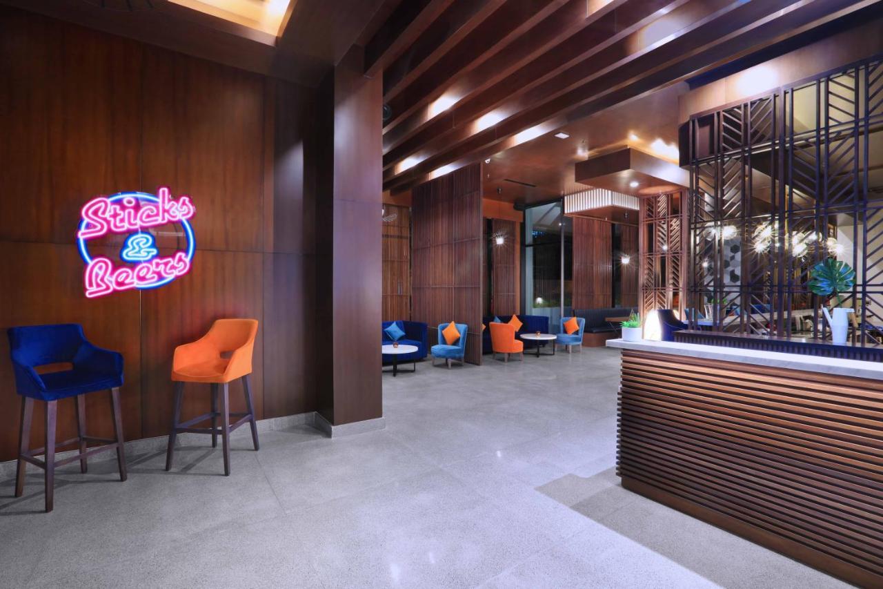 Hotel Quest Prime Cikarang By Aston Bekasi Zewnętrze zdjęcie
